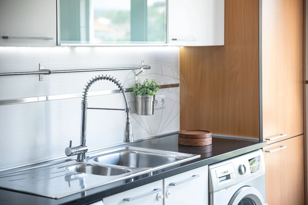 Apartamento T4 para Venda em Póvoa de Santa Iria e Forte da Casa Foto 11