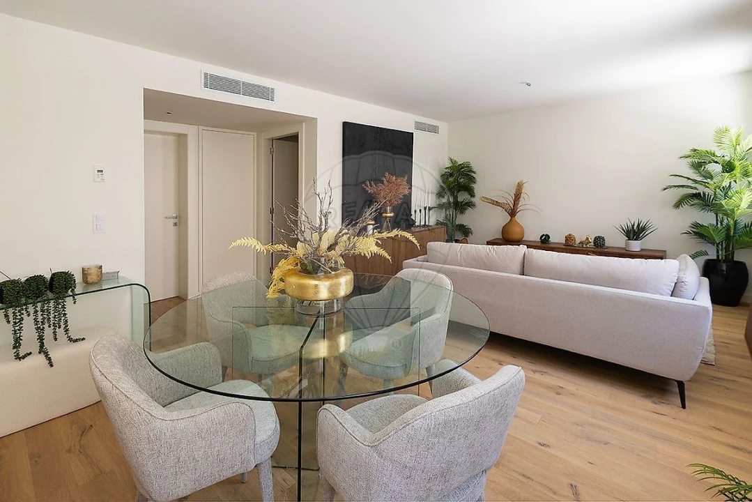 Apartamento T2 para Venda em Areeiro Foto 5