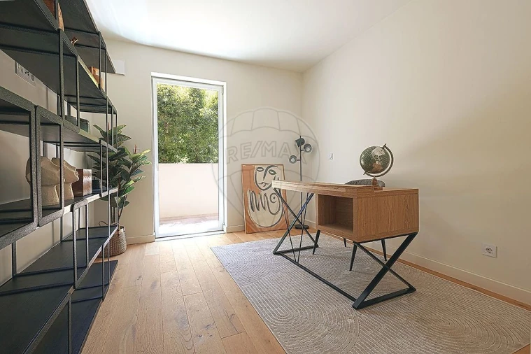 Apartamento T2 para Venda em Areeiro Foto 9