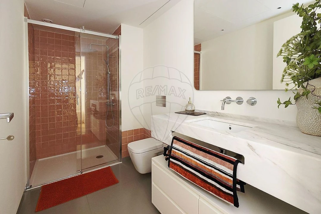 Apartamento T2 para Venda em Areeiro Foto 13