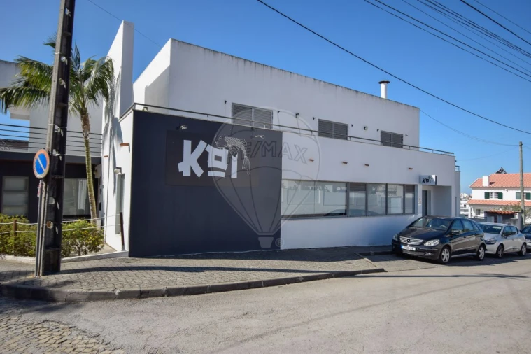 Negócio para Venda em Venda do Pinheiro e Santo Estêvão das Galés Foto 25