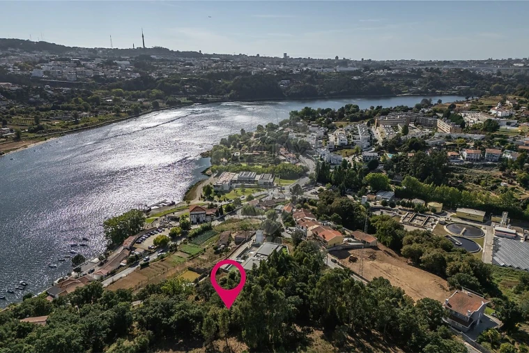 Terreno para Venda em Gondomar (São Cosme), Valbom e Jovim Foto 2