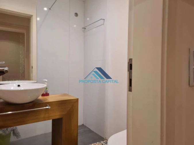 Apartamento T2 para Venda em Santo António Foto 13