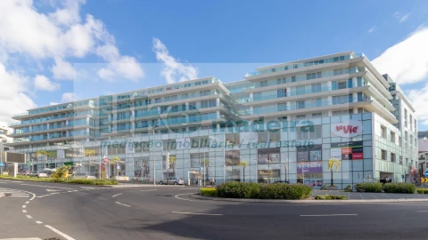 Apartamento T4 para Venda em Funchal (Se)