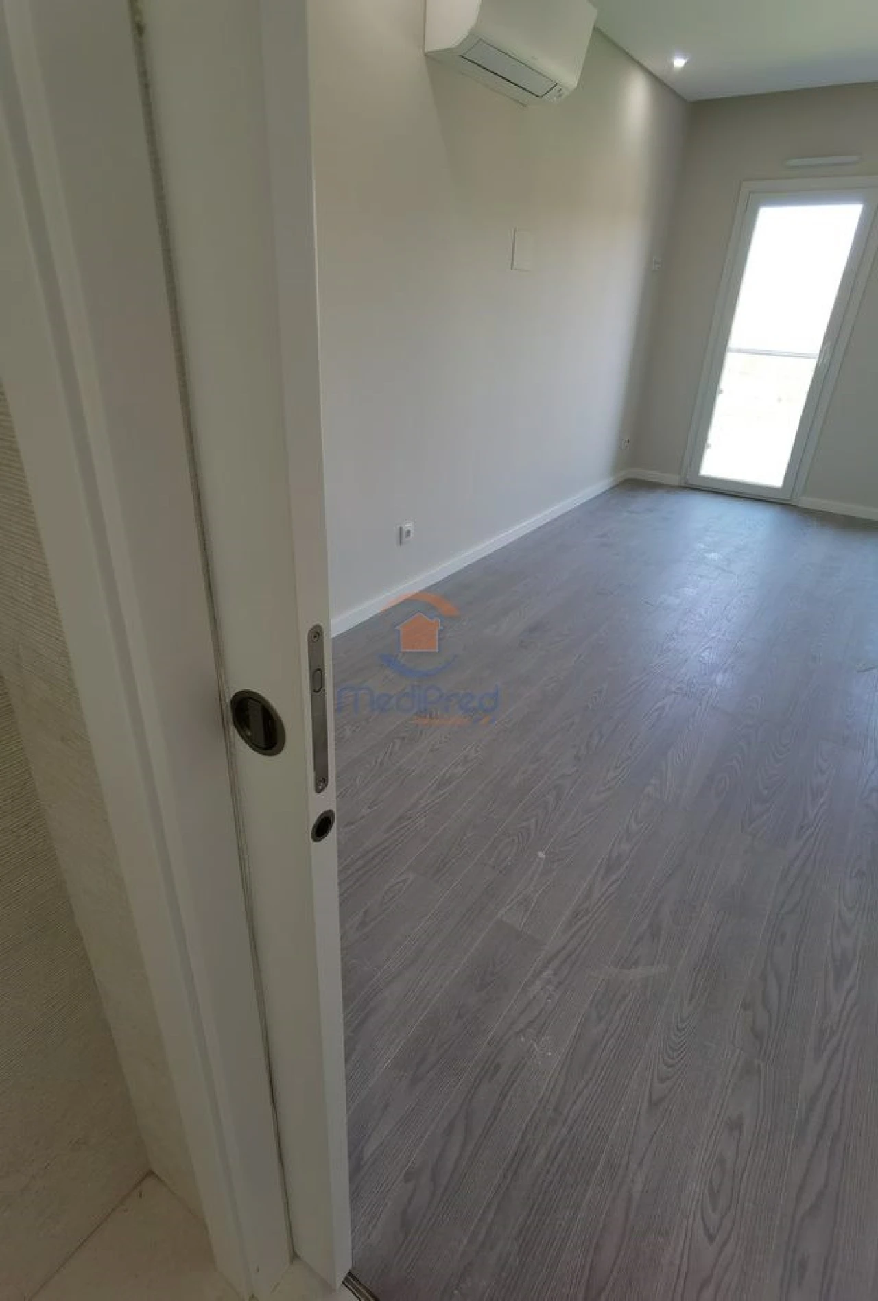 Apartamento T2 para Venda em Santo António dos Cavaleiros e Frielas Foto 20