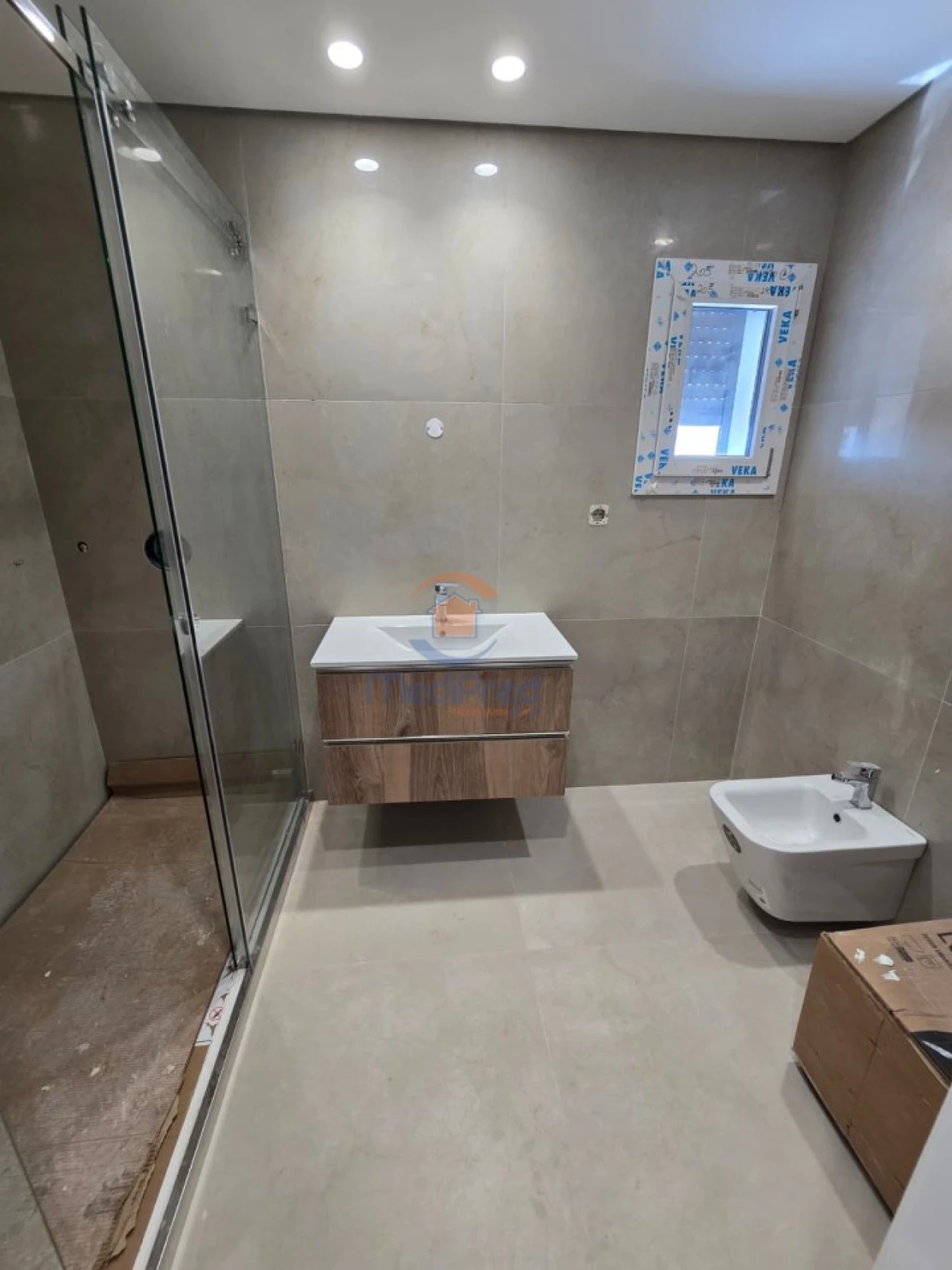 Apartamento T2 para Venda em Santo António dos Cavaleiros e Frielas Foto 10