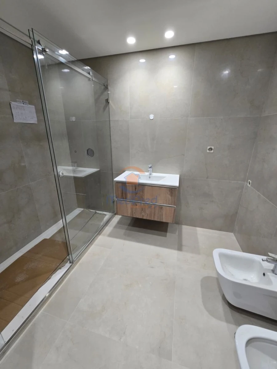 Apartamento T2 para Venda em Santo António dos Cavaleiros e Frielas Foto 20