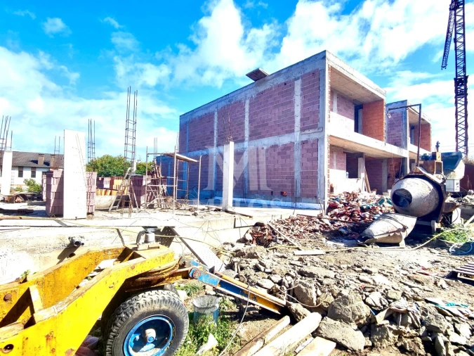 Moradia T3 para Venda em Correlhã Foto 1