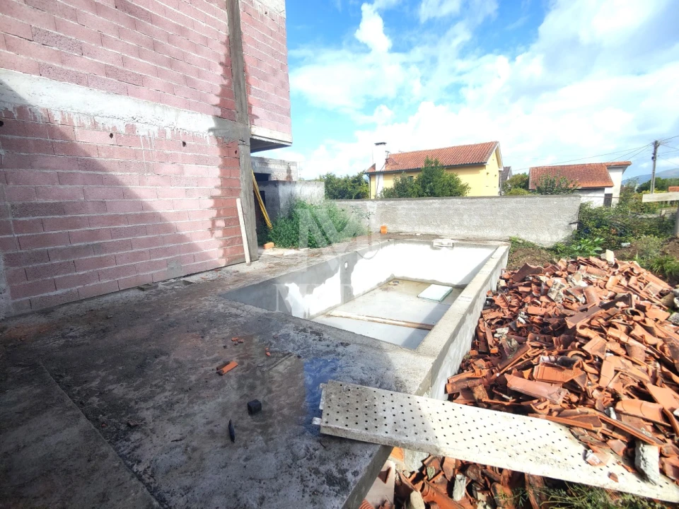 Moradia T3 para Venda em Correlhã Foto 15