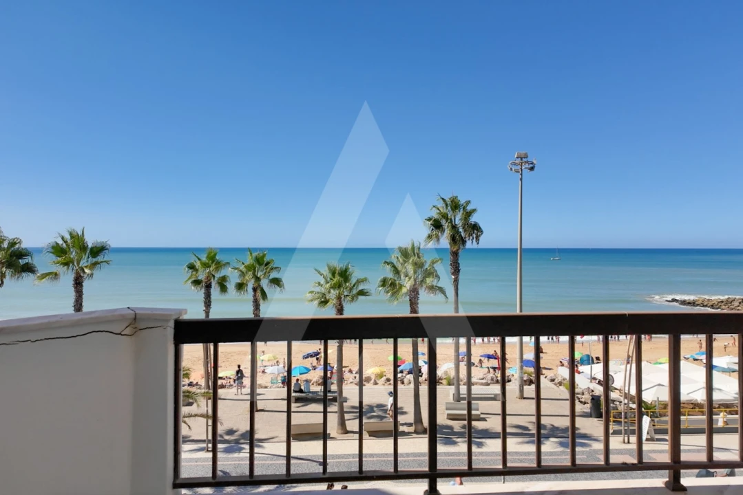 Apartamento T3 para Venda em Quarteira Foto 2