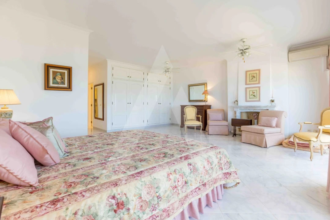 Apartamento T3 para Venda em Quarteira Foto 14