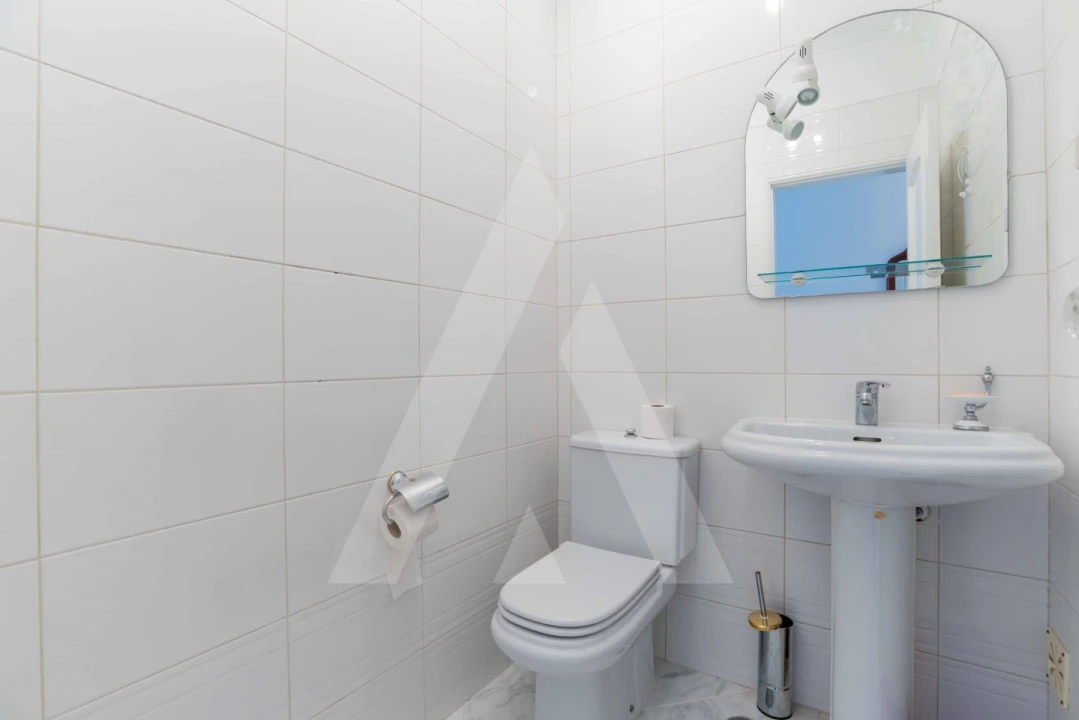 Apartamento T3 para Venda em Quarteira Foto 30