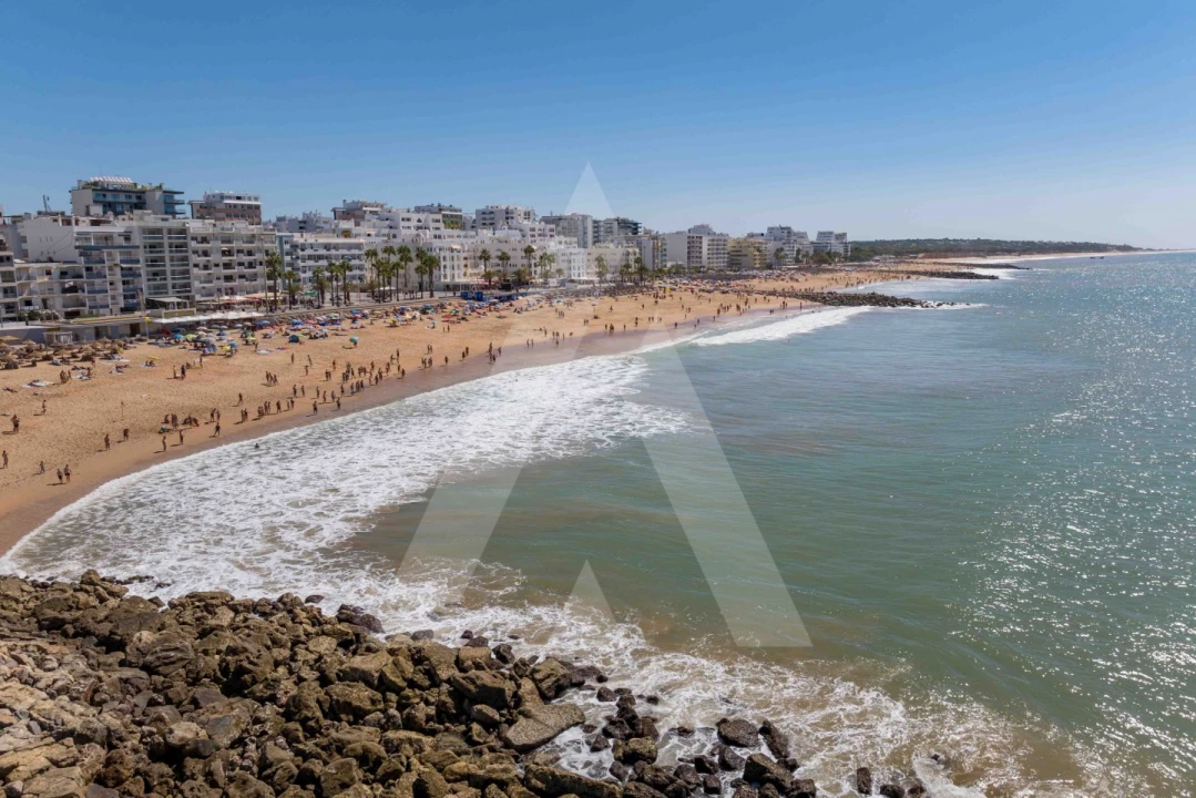 Apartamento T3 para Venda em Quarteira Foto 40