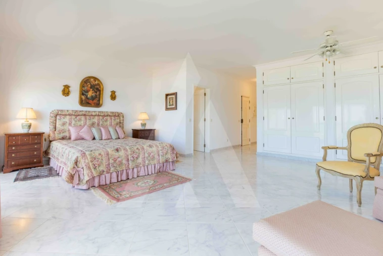 Apartamento T3 para Venda em Quarteira Foto 13