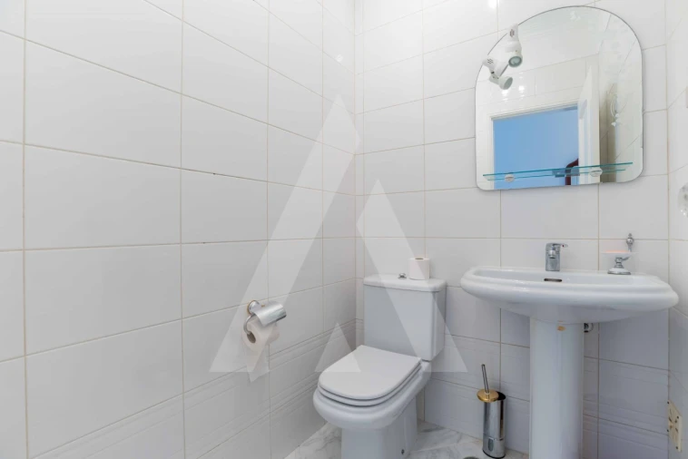 Apartamento T3 para Venda em Quarteira Foto 30