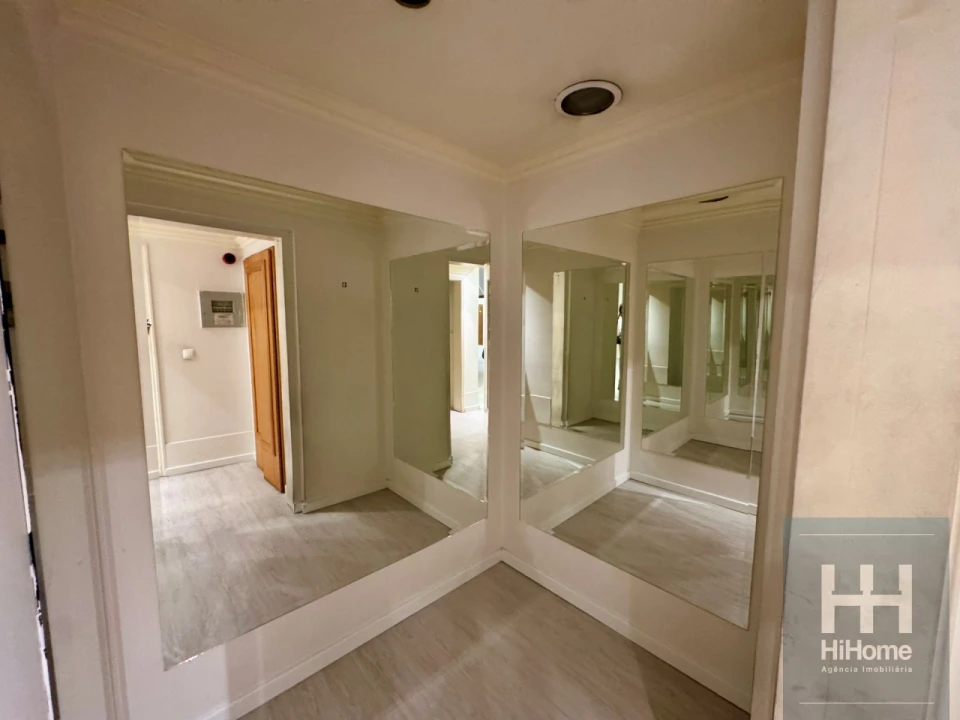 Loja para Arrendamento em Funchal (Se) Foto 7