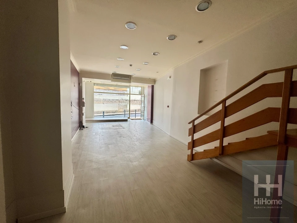 Loja para Arrendamento em Funchal (Se) Foto 3