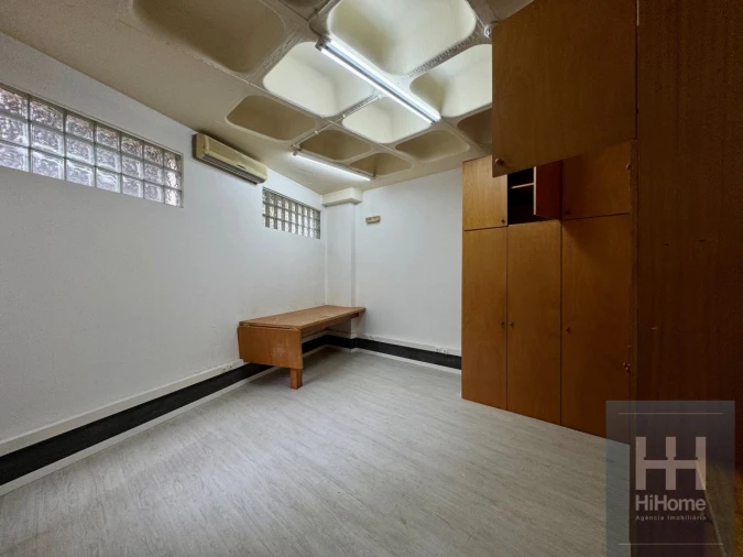 Loja para Arrendamento em Funchal (Se) Foto 14