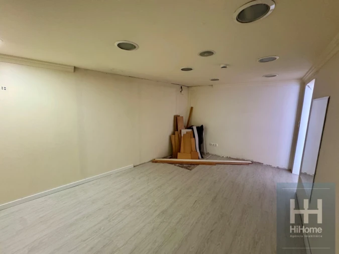 Loja para Arrendamento em Funchal (Se) Foto 12