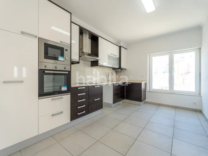 Quinta T4 para Venda em Ericeira Foto 32