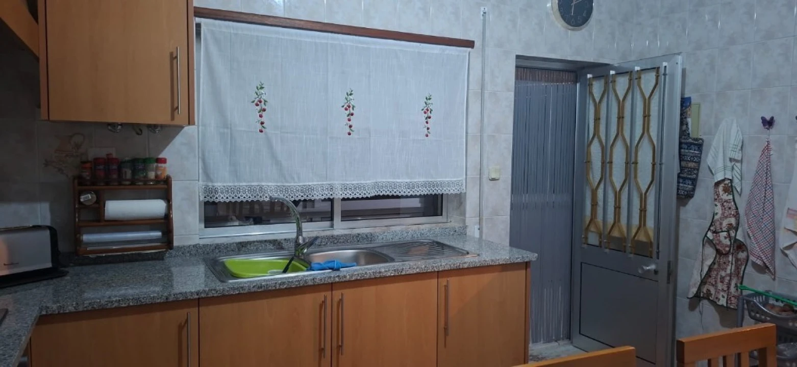 Apartamento T1 para Venda em Crespos e Pousada Foto 6