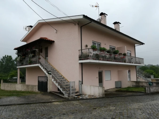 Apartamento T1 para Venda em Crespos e Pousada Foto 1