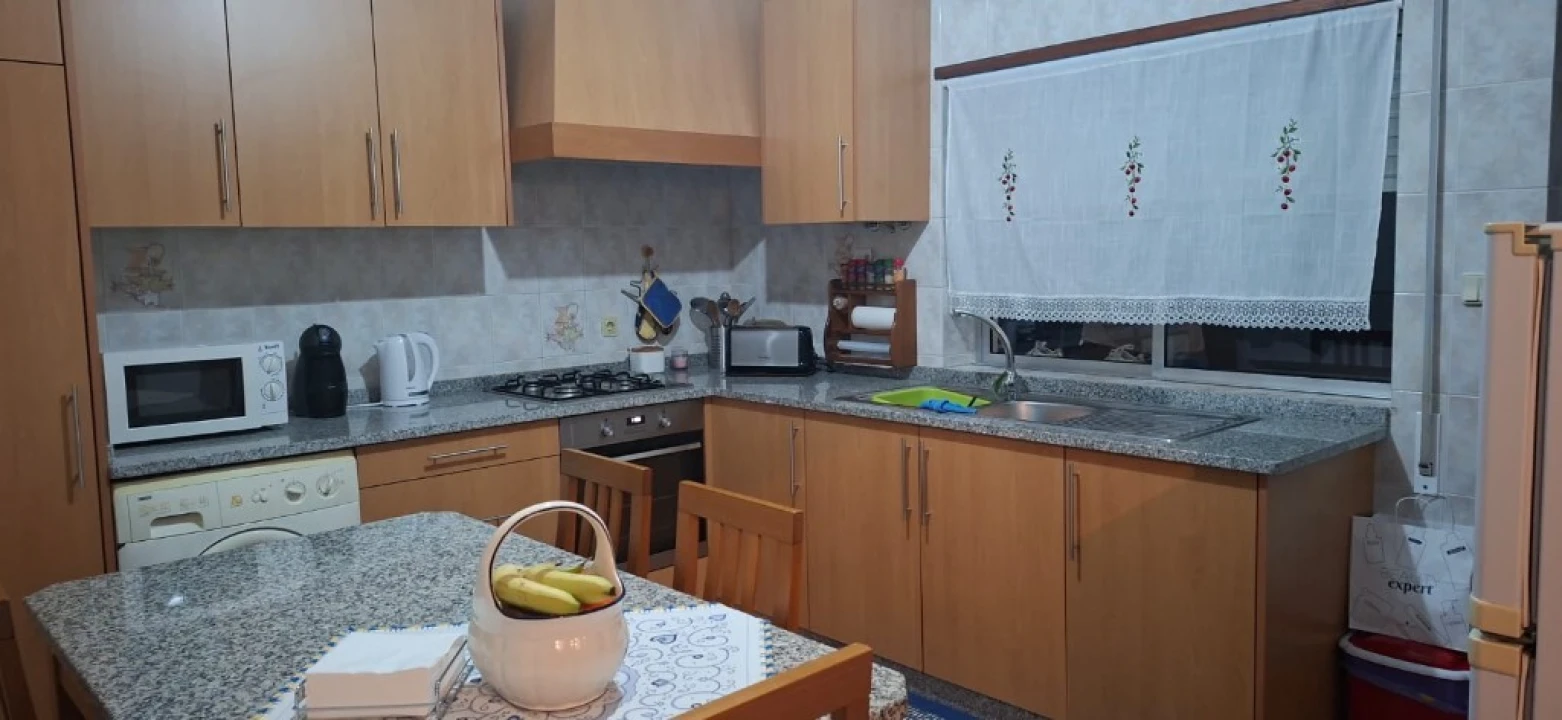 Apartamento T1 para Venda em Crespos e Pousada Foto 7