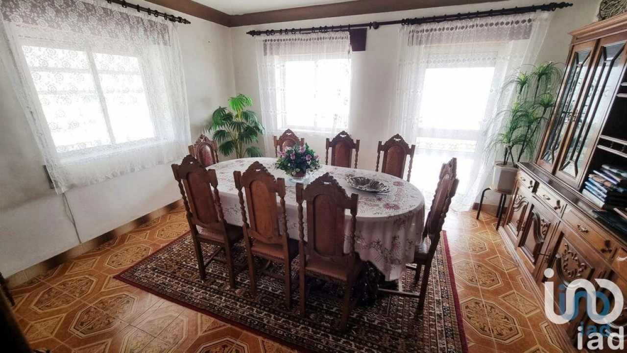 Moradia T4 para Venda em Freineda Foto 4