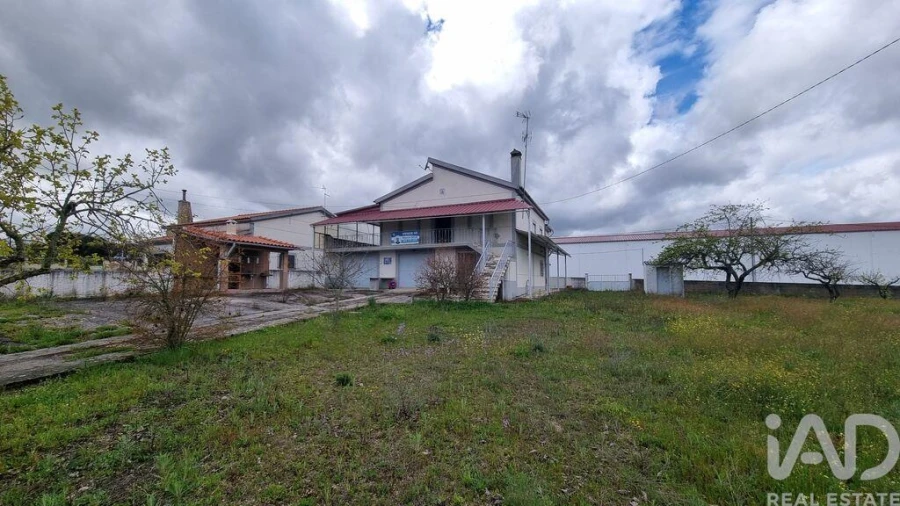 Moradia T4 para Venda em Freineda Foto 26