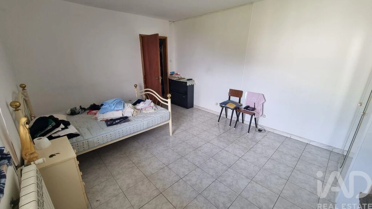 Moradia T4 para Venda em Freineda Foto 19