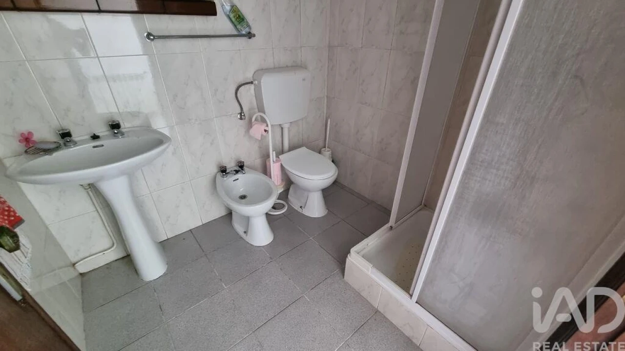 Moradia T4 para Venda em Freineda Foto 21