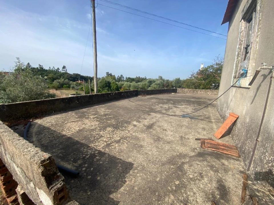 Moradia T2 para Venda em Nossa Senhora do Pranto Foto 3