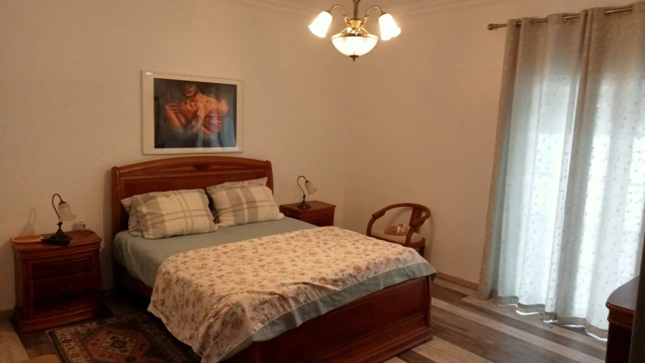 Moradia T5 para Venda em Santa Maria e São Miguel, São Martinho, São Pedro Penaferrim Foto 11