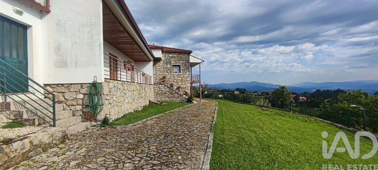 Moradia T3 para Venda em Candemil e Gondar Foto 14