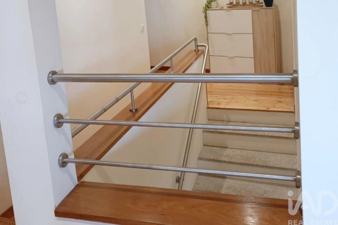 Moradia T3 para Venda em Candemil e Gondar Foto 9