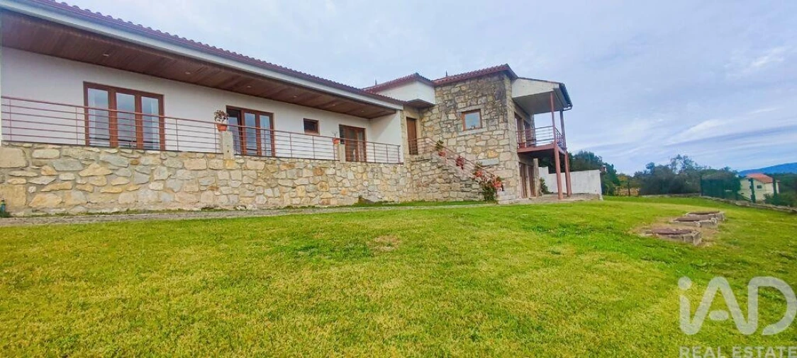 Moradia T3 para Venda em Candemil e Gondar Foto 25