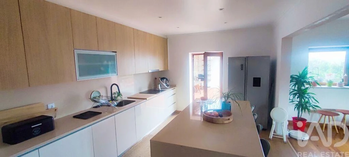 Moradia T3 para Venda em Candemil e Gondar