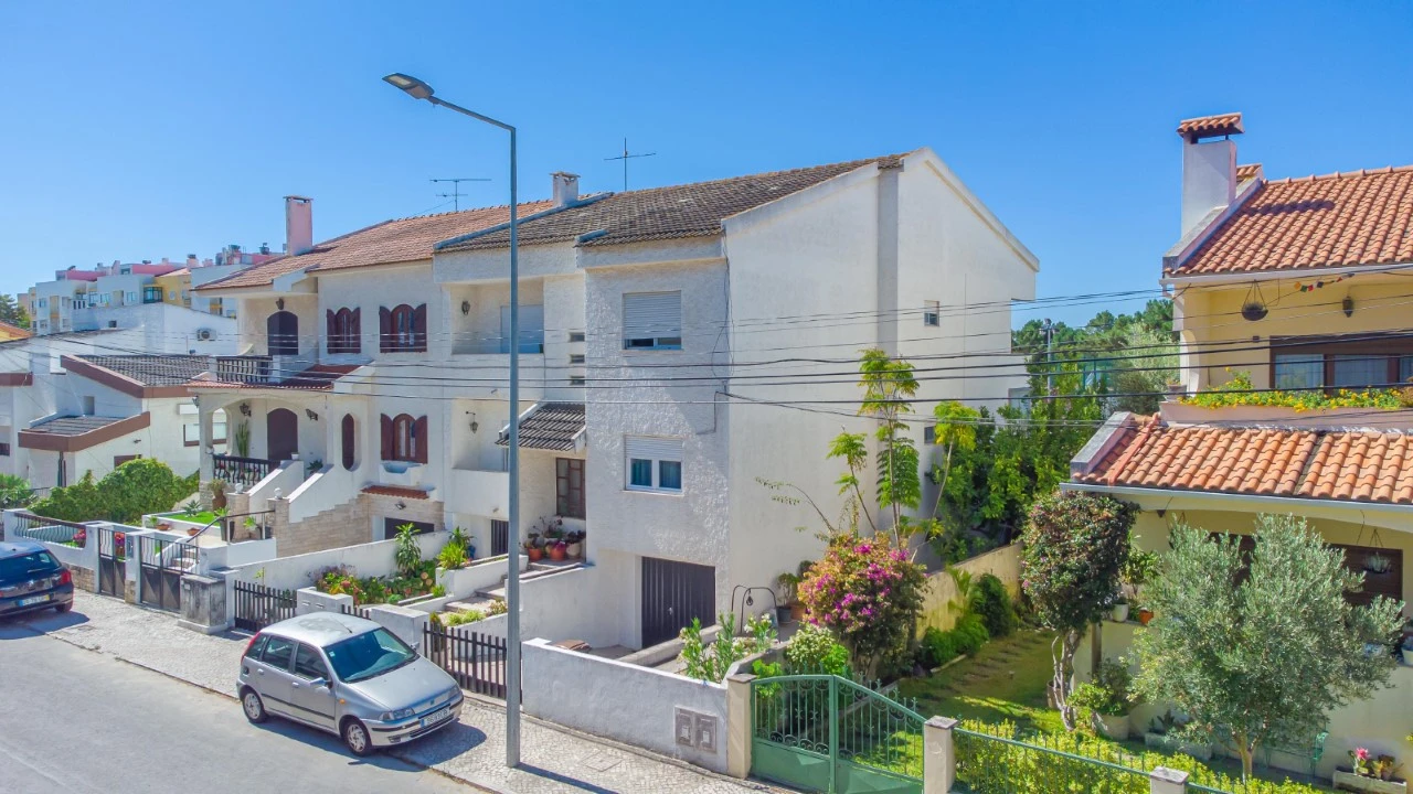 Moradia T4 para Venda em Santo Antonio da Charneca Foto 56