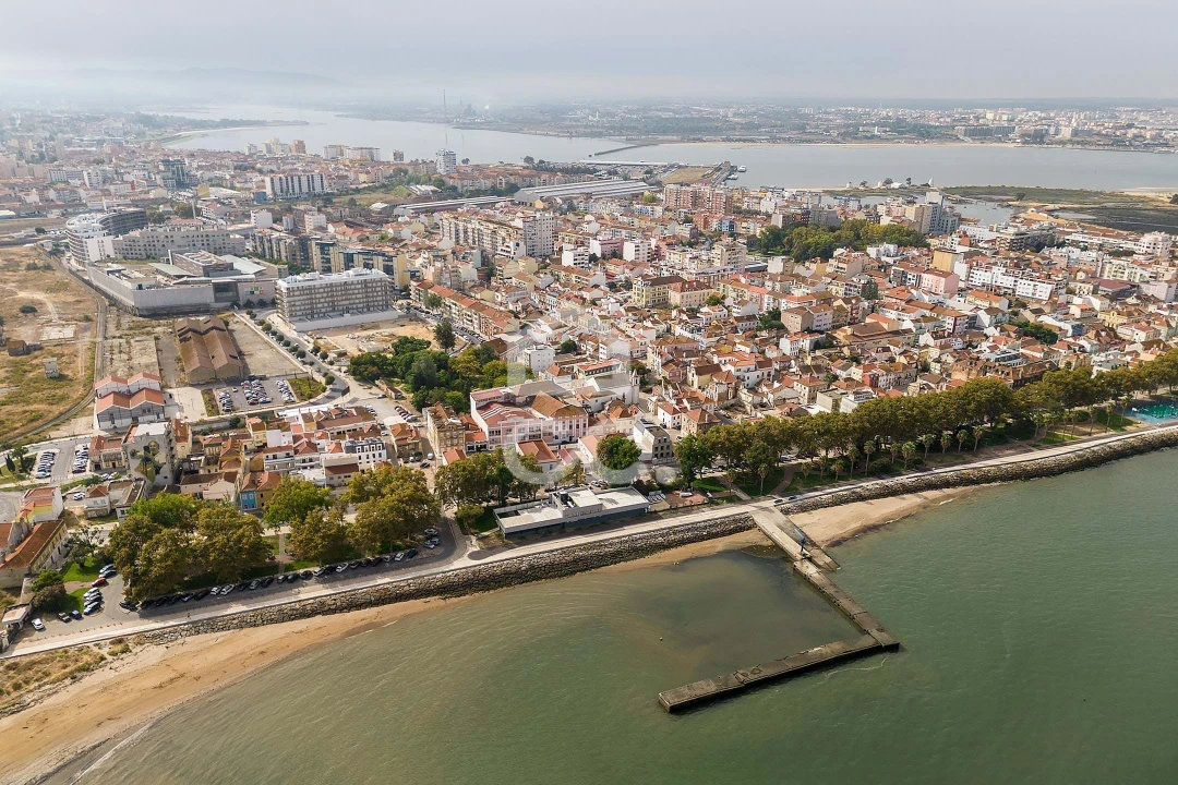 Apartamento T3 para Venda em Barreiro e Lavradio Foto 86