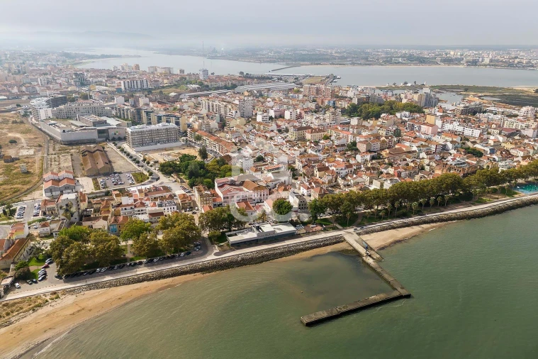 Apartamento T3 para Venda em Barreiro e Lavradio Foto 86