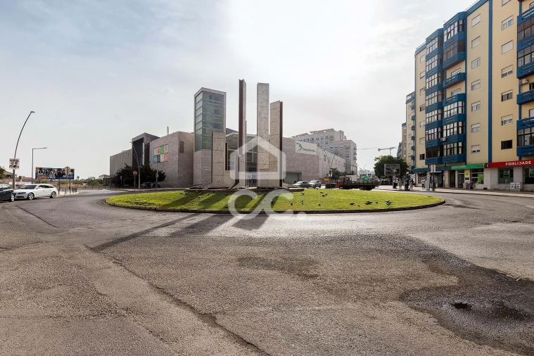 Apartamento T3 para Venda em Barreiro e Lavradio Foto 57