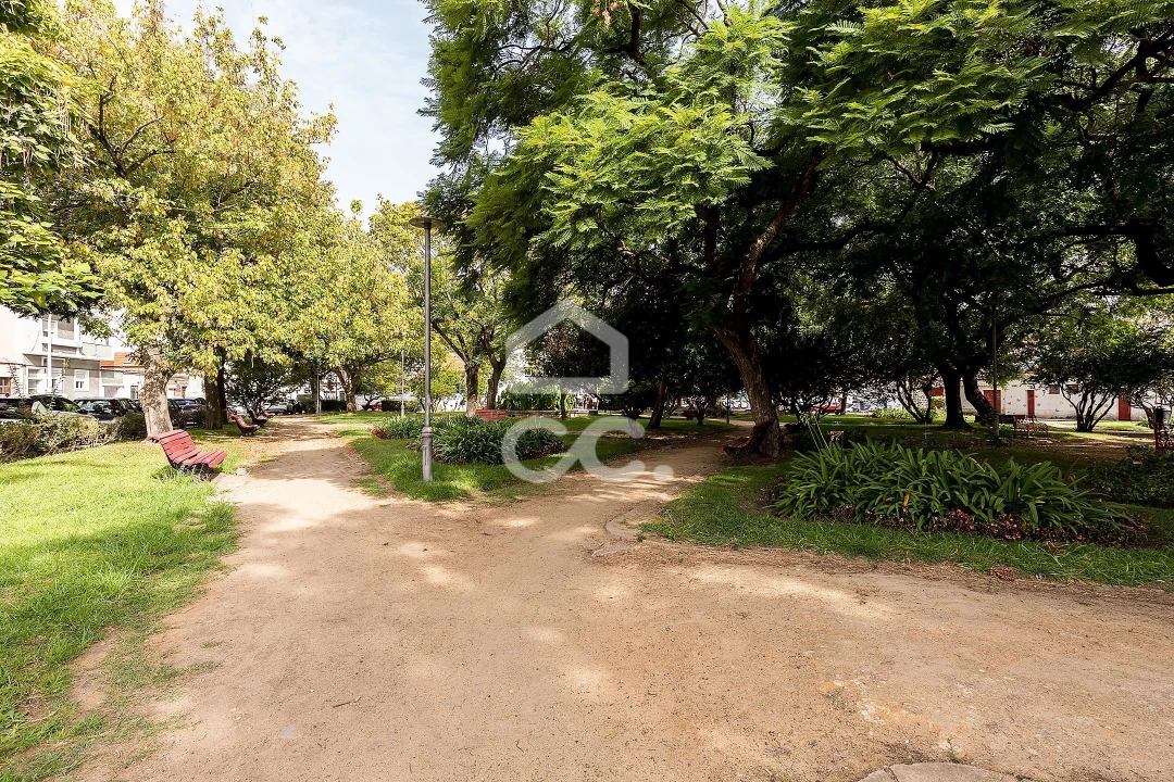 Apartamento T3 para Venda em Barreiro e Lavradio Foto 52