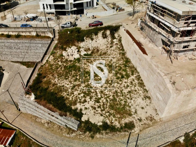 Terreno para Venda em Vila Caiz Foto 1