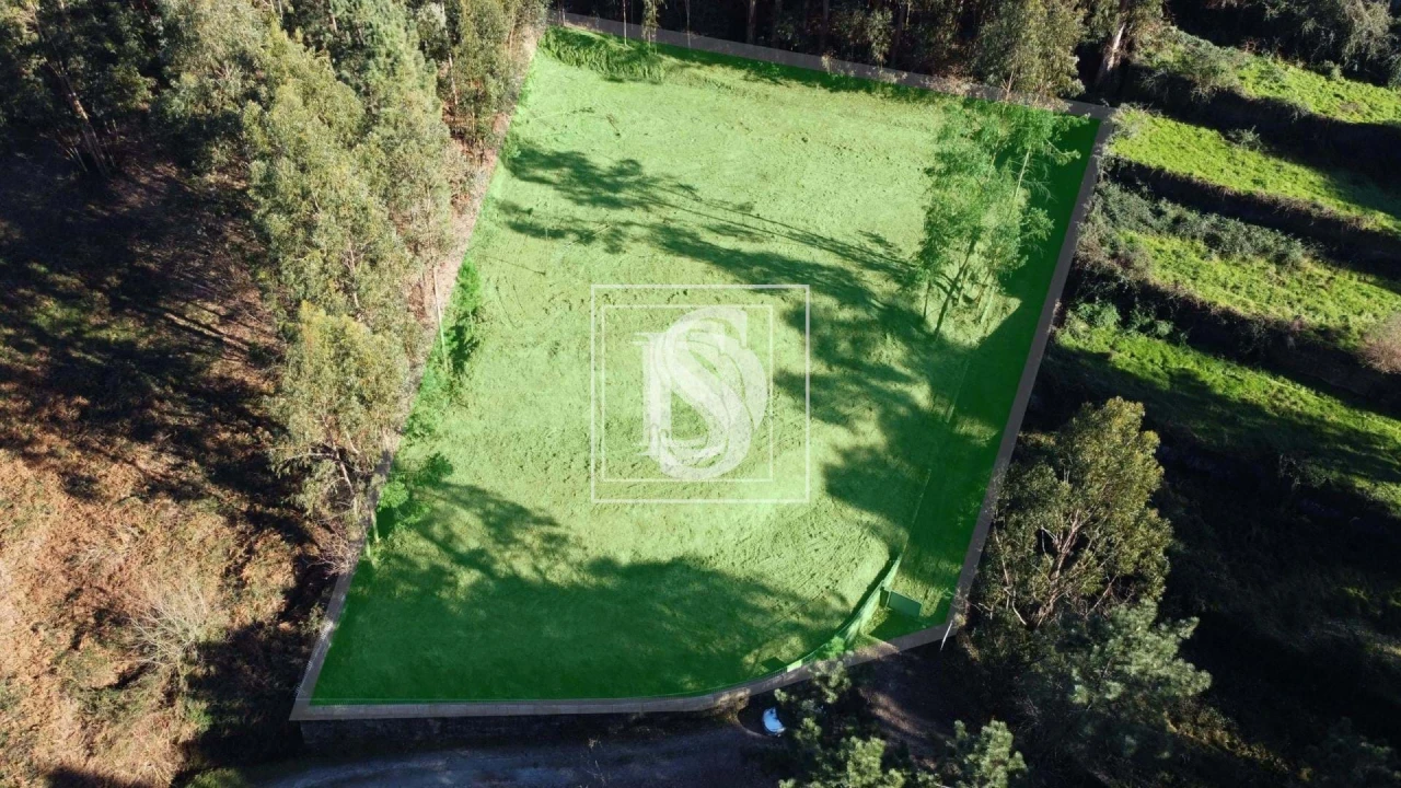 Terreno para Venda em Telões Foto 1