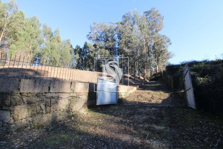 Terreno para Venda em Telões Foto 3