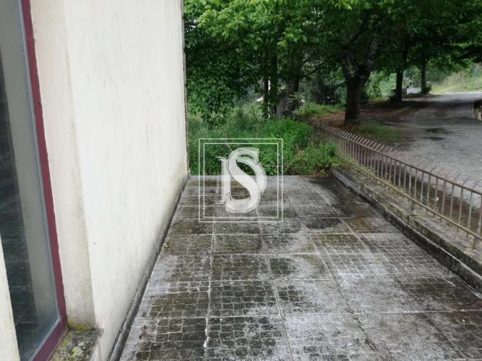 Negócio para Venda em Fregim Foto 14