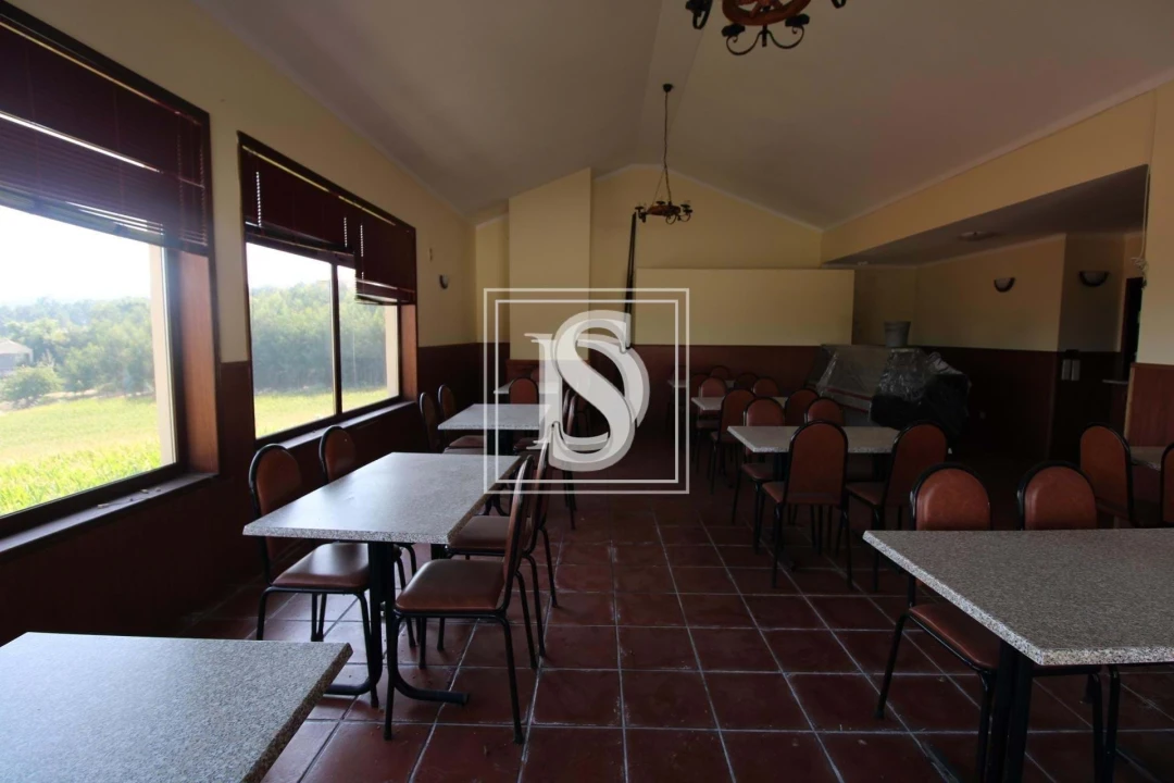 Negócio para Venda em Fregim Foto 5