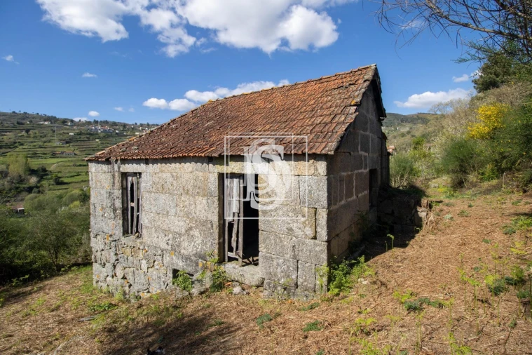 Moradia para Venda em Gestaço Foto 2