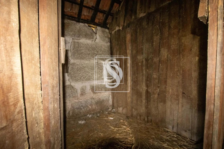 Moradia para Venda em Gestaço Foto 24