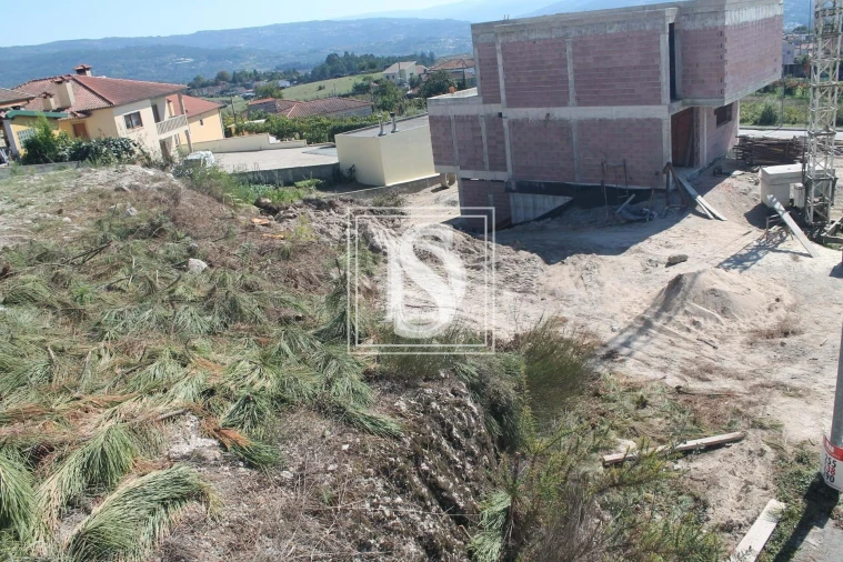 Terreno para Venda em Vila Caiz Foto 13